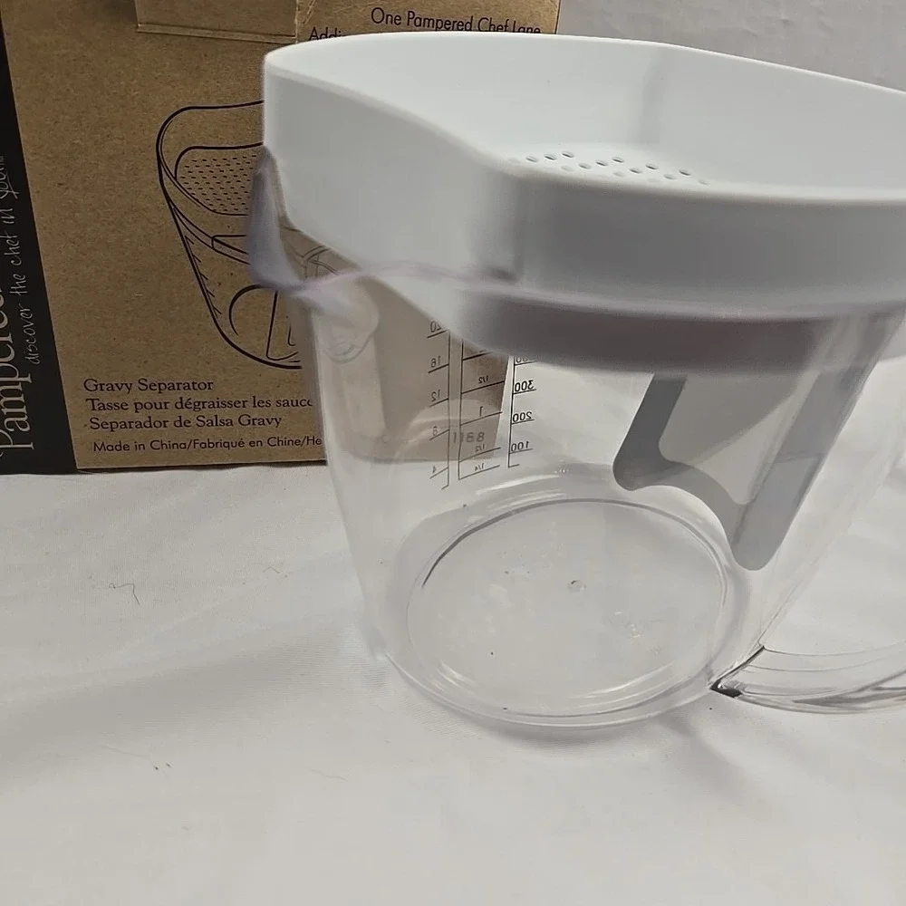 THE PAMPERED CHEF GRAVY SEPARATOR 4‎ CUP HANDLE In Box